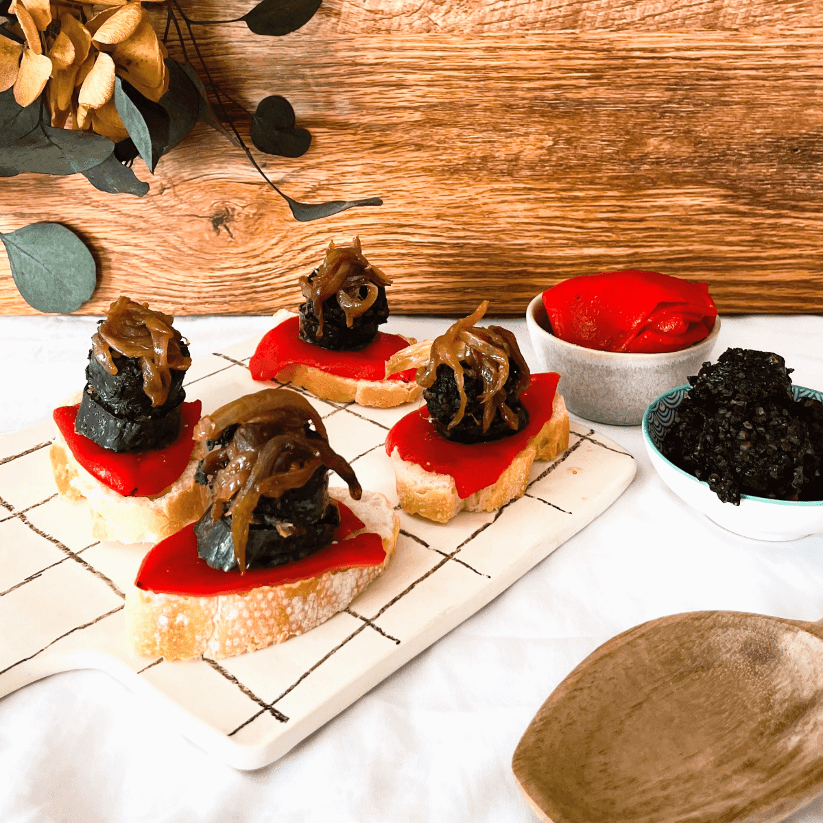 featured image of recipe Pintxos de Morcilla